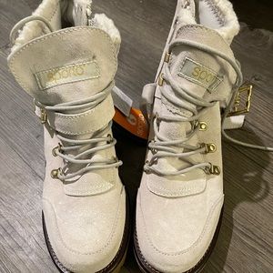 Sporto boots new with tags. Size 7.5